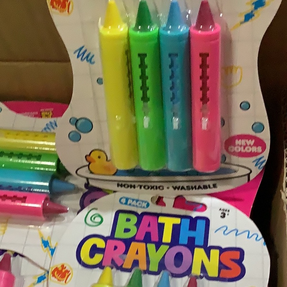 NWT~BATH CRAYONS